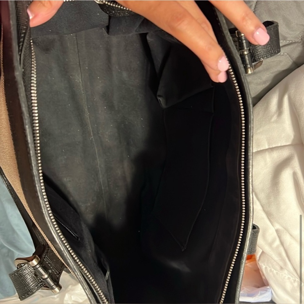 ⭐️ SALE ⭐️ Burberry Canvas and Leather Tote - Picture 6 of 13